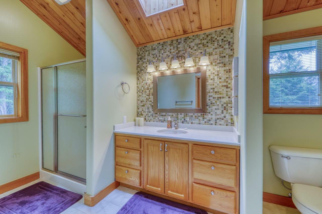 2 Bed 2 Bath Vacation Home In Orcas Island Rosario Bagian luar foto